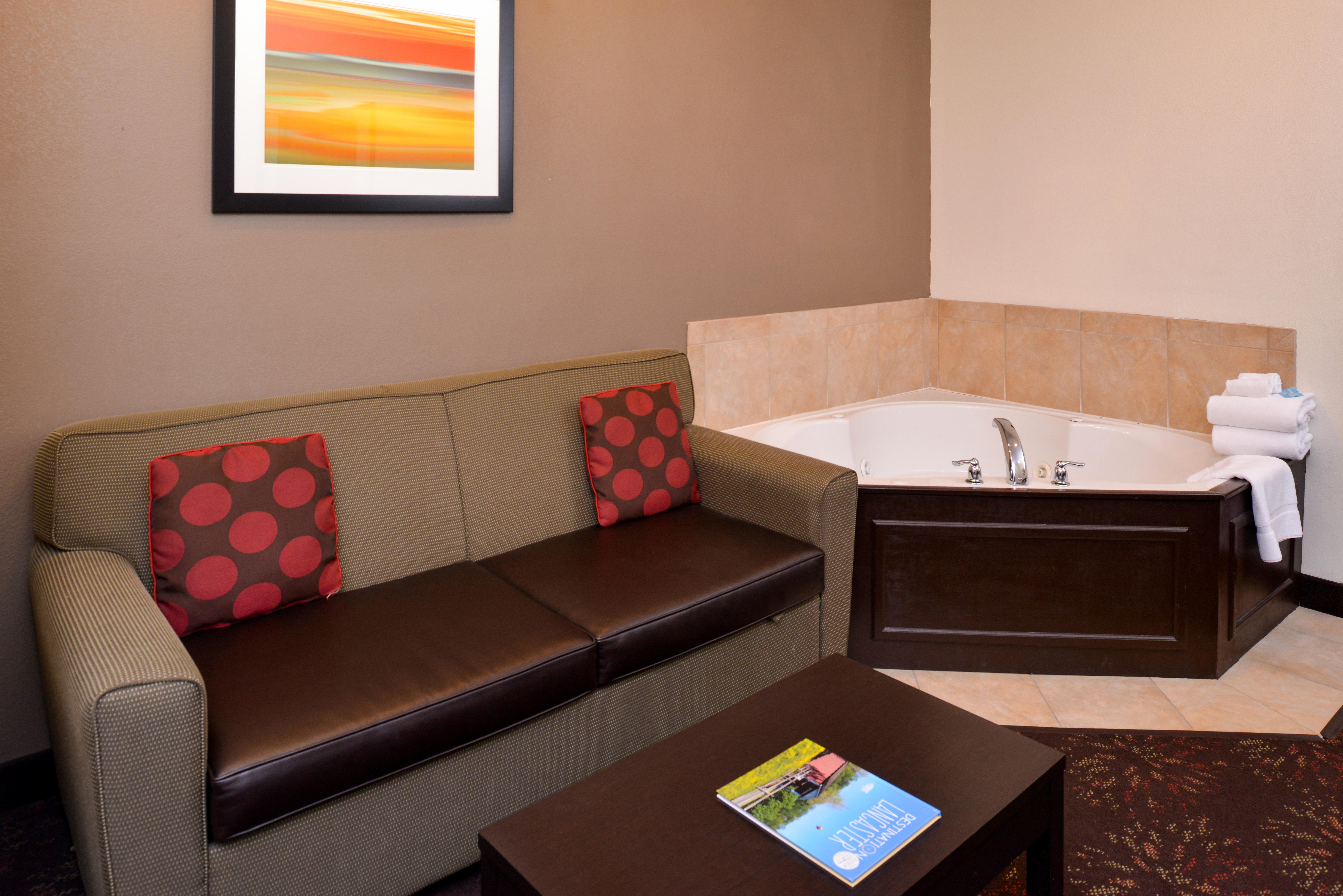 Holiday Inn Express Hotel & Suites Lancaster-Lititz By Ihg Exterior foto