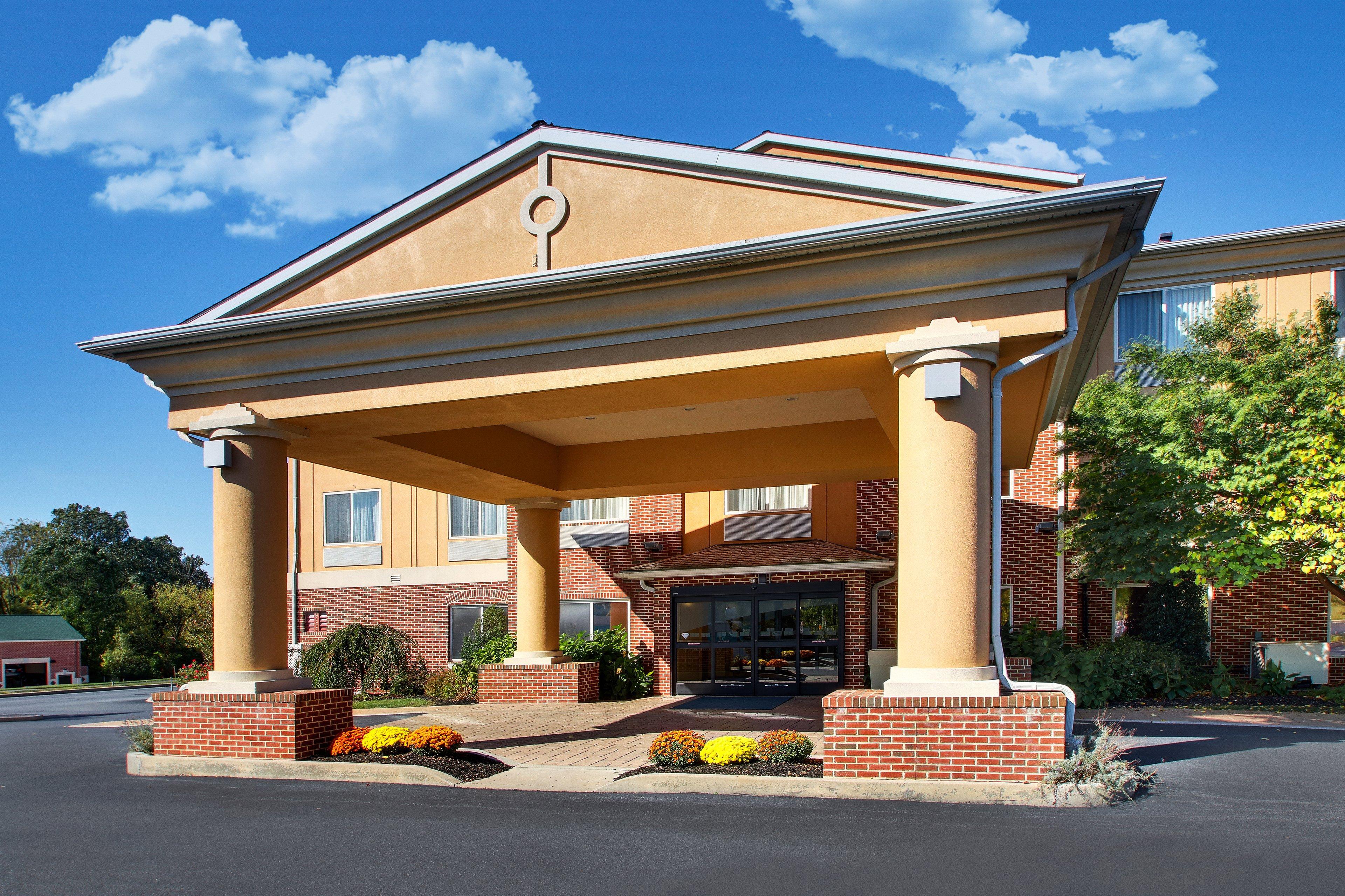 Holiday Inn Express Hotel & Suites Lancaster-Lititz By Ihg Exterior foto