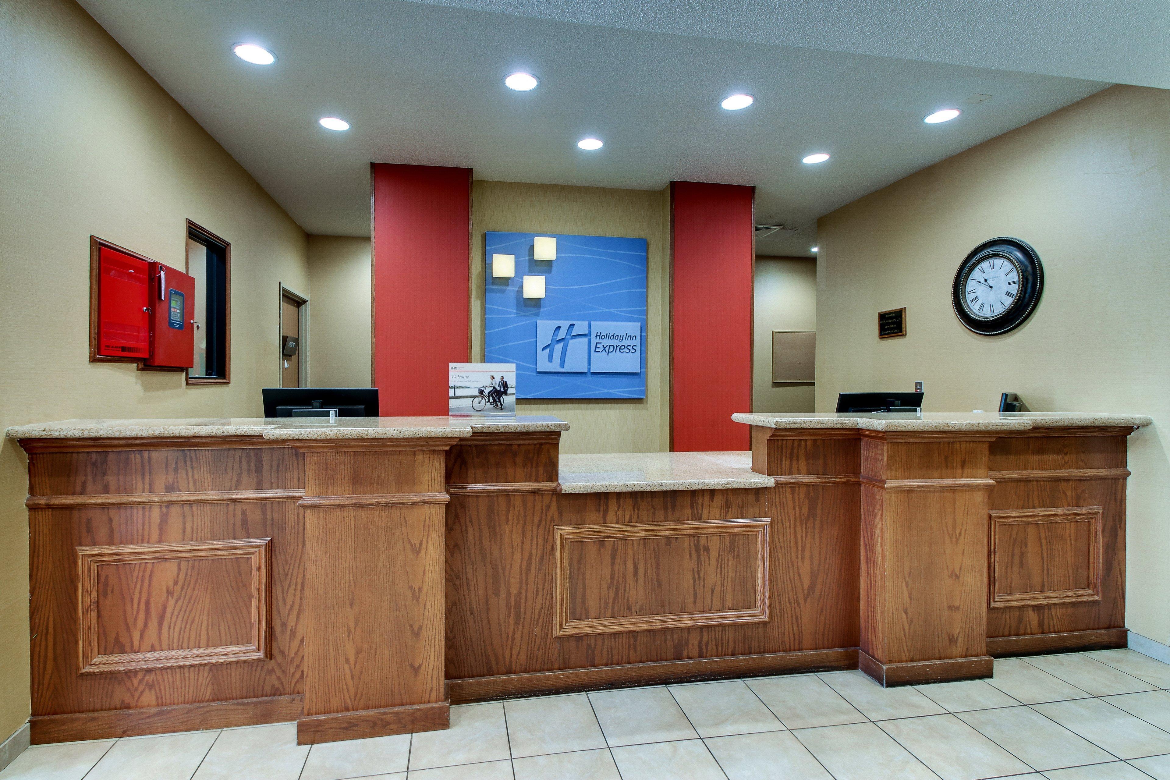 Holiday Inn Express Hotel & Suites Lancaster-Lititz By Ihg Exterior foto